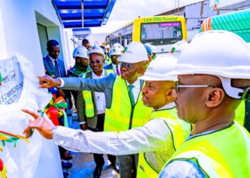 Cushioning subsidy removal impact: FG opens 5.2 mmscfd CNG plant in Lagos